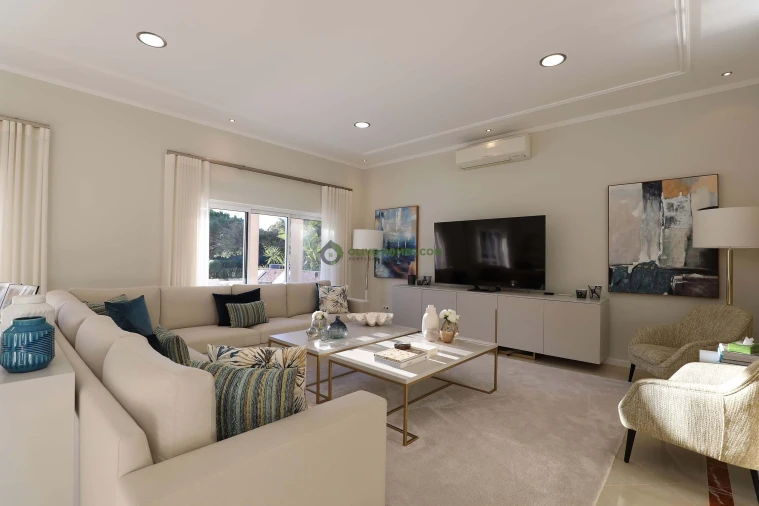 Moradia T5 para Venda em Quarteira Foto 73