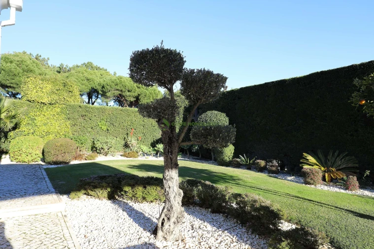 Moradia T5 para Venda em Quarteira Foto 38