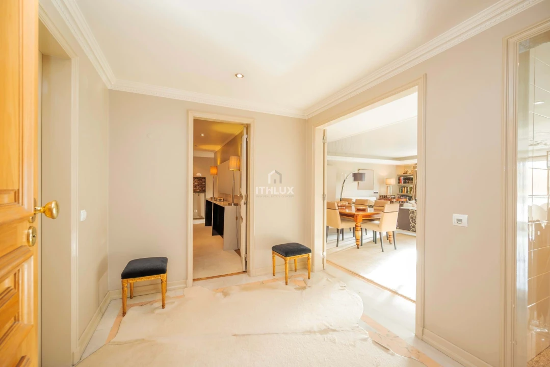 Apartamento T4 para Venda em Avenidas Novas Foto 3