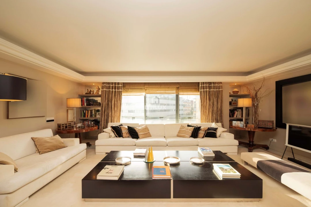 Apartamento T4 para Venda em Avenidas Novas Foto 10