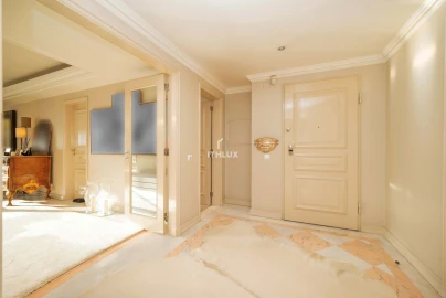 Apartamento T4 para Venda em Avenidas Novas