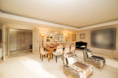 Apartamento T4 para Venda em Avenidas Novas