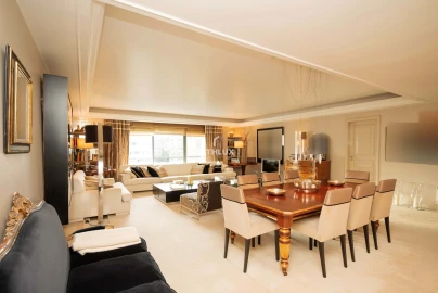Apartamento T4 para Venda em Avenidas Novas