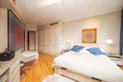 Apartamento T4 para Venda em Avenidas Novas