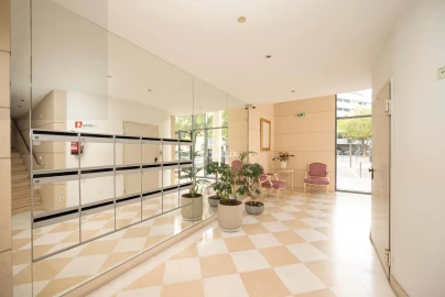 Apartamento T4 para Venda em Avenidas Novas