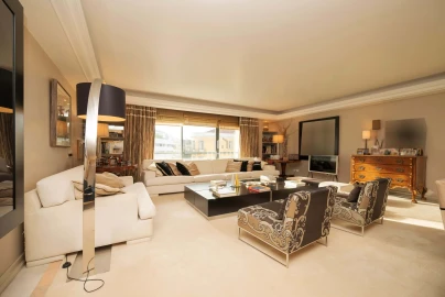 Apartamento T4 para Venda em Avenidas Novas