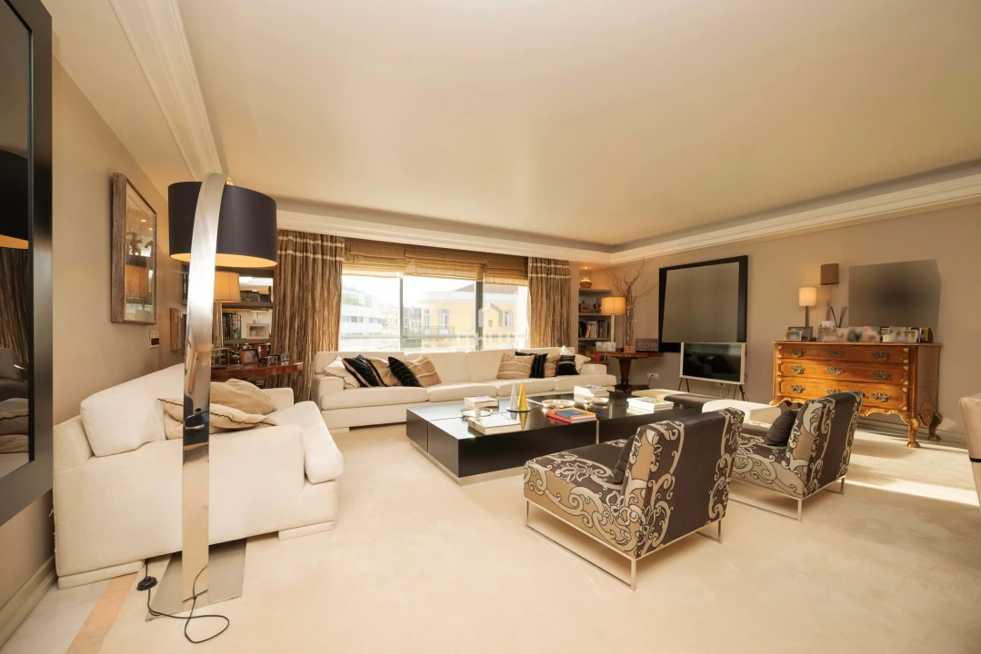 Apartamento T4 para Venda em Avenidas Novas Foto 9