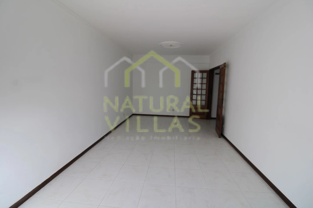 Apartamento T2 para Venda em Loule (São Clemente) Foto 2