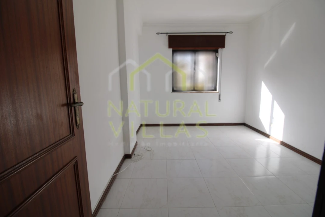 Apartamento T2 para Venda em Loule (São Clemente) Foto 4