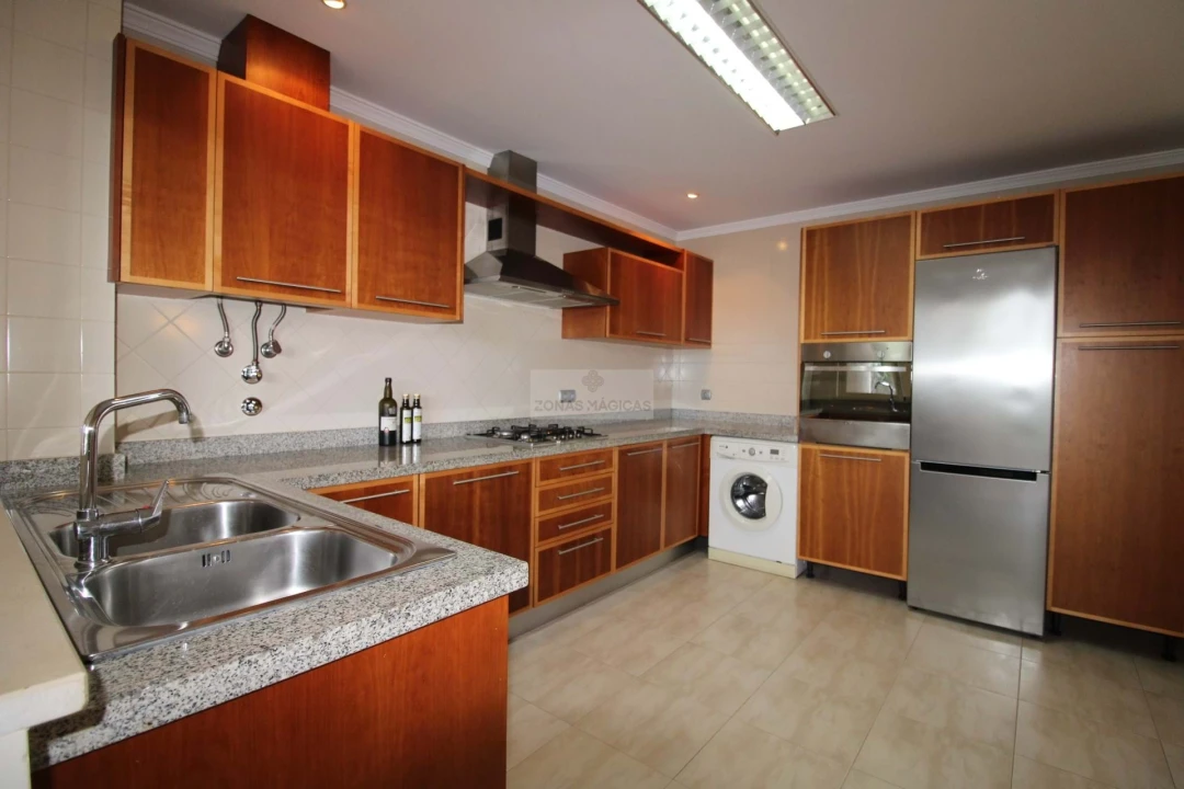 Apartamento T2 para Venda em Lagos (São Sebastião e Santa Maria) Foto 4
