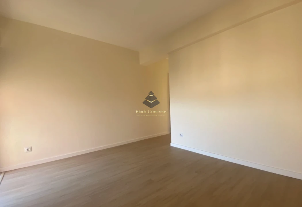 Apartamento T2 para Venda em Algueirão-Mem Martins Foto 2
