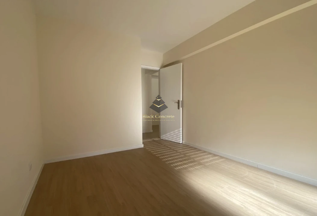 Apartamento T2 para Venda em Algueirão-Mem Martins Foto 4