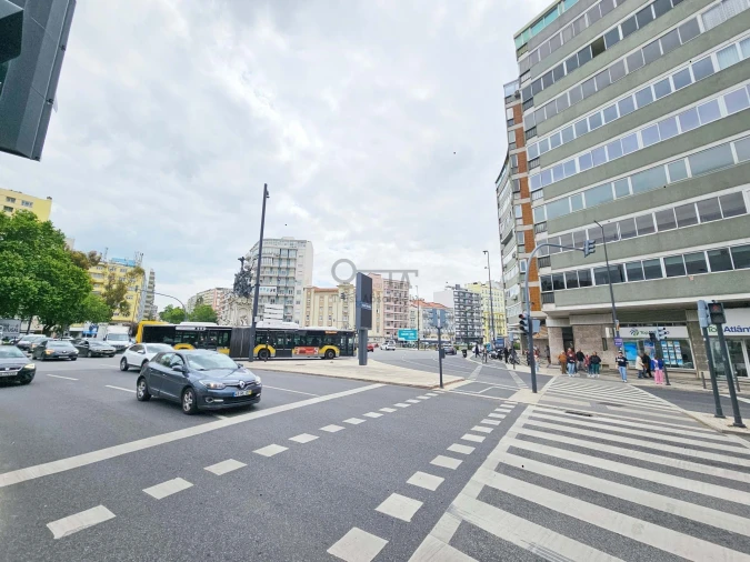 Escritório para Venda em Alvalade Foto 18