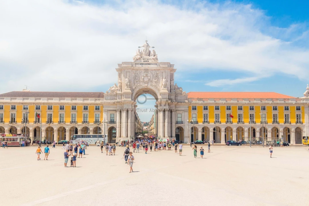 Prédio para Venda em Santa Maria Maior Foto 13