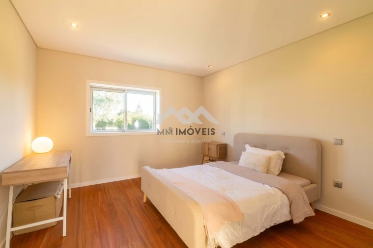 Moradia T4 para Venda em Vila Nova de Famalicão e Calendário Foto 35