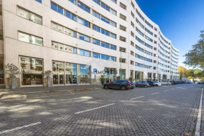 Apartamento T5 para Venda em Aldoar, Foz do Douro e Nevogilde