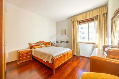 Apartamento T5 para Venda em Aldoar, Foz do Douro e Nevogilde