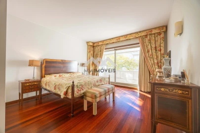 Apartamento T5 para Venda em Aldoar, Foz do Douro e Nevogilde