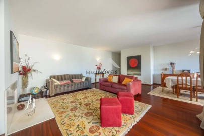 Apartamento T5 para Venda em Aldoar, Foz do Douro e Nevogilde
