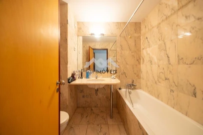 Apartamento T5 para Venda em Aldoar, Foz do Douro e Nevogilde