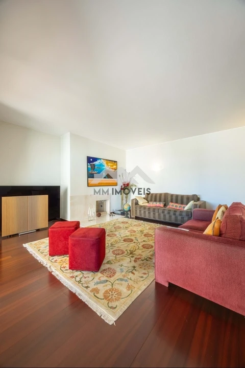 Apartamento T5 para Venda em Aldoar, Foz do Douro e Nevogilde