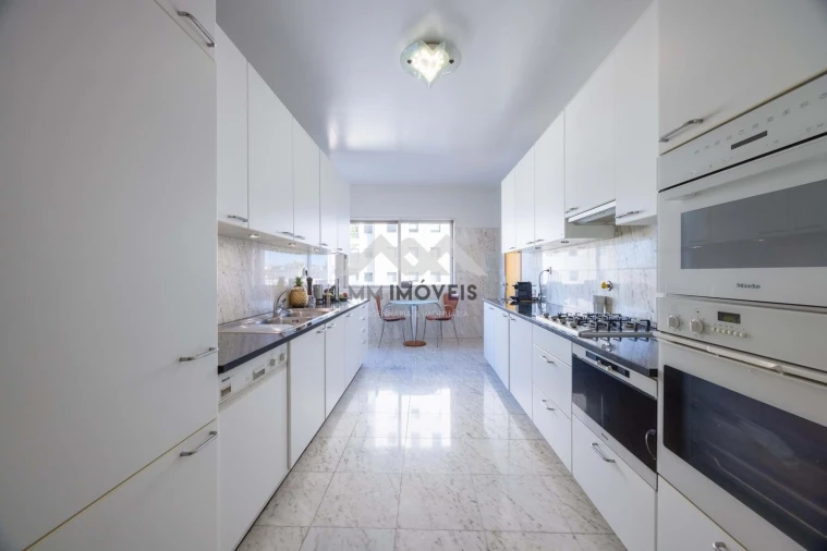 Apartamento T5 para Venda em Aldoar, Foz do Douro e Nevogilde Foto 6