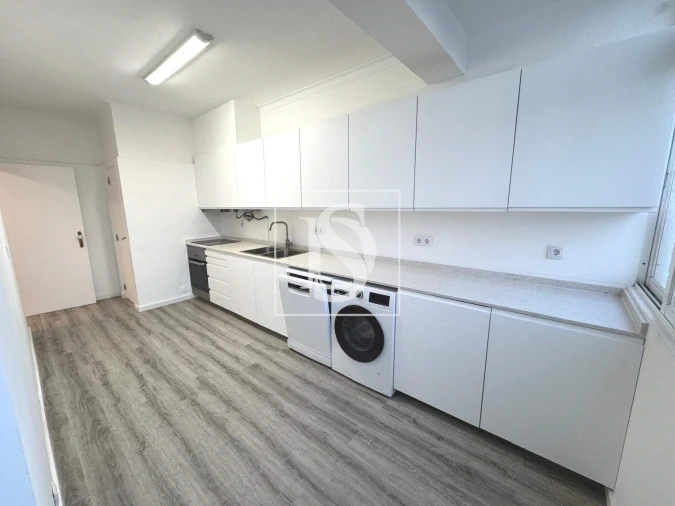 Apartamento T3 para Arrendamento em Carnaxide e Queijas Foto 10