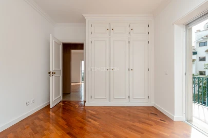 Apartamento T4 para Arrendamento em Cascais e Estoril