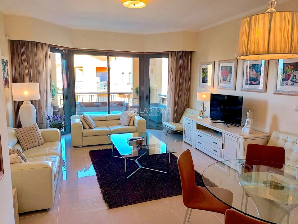 Apartamento T3 para Venda em Quarteira Foto 4