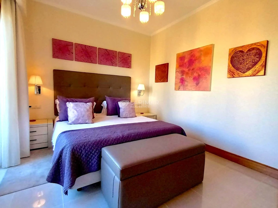 Apartamento T3 para Venda em Quarteira Foto 7