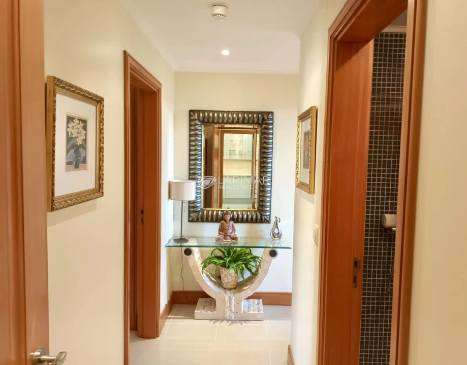 Apartamento T3 para Venda em Quarteira Foto 6