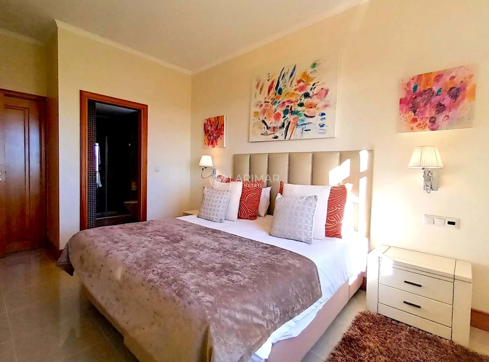 Apartamento T3 para Venda em Quarteira Foto 12