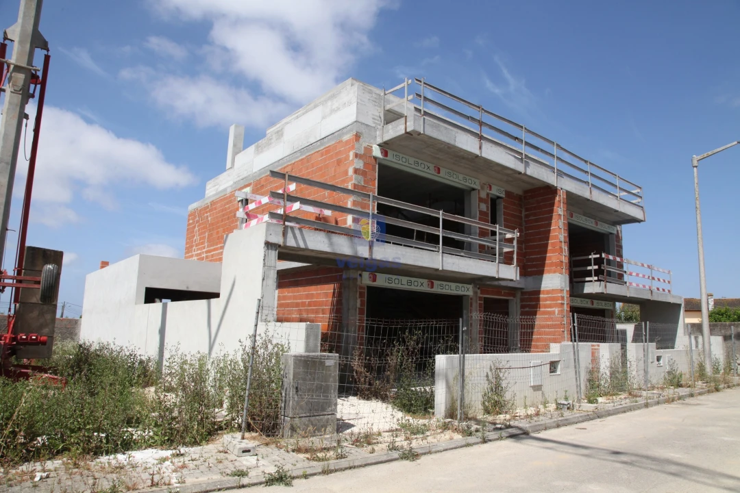 Moradia T3 para Venda em Atouguia da Baleia Foto 6