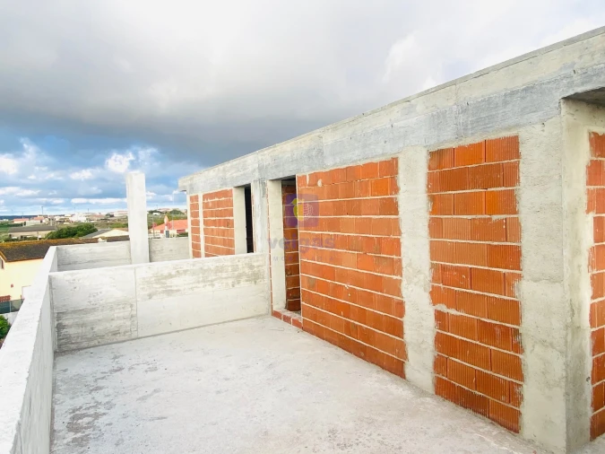 Moradia T3 para Venda em Atouguia da Baleia Foto 4