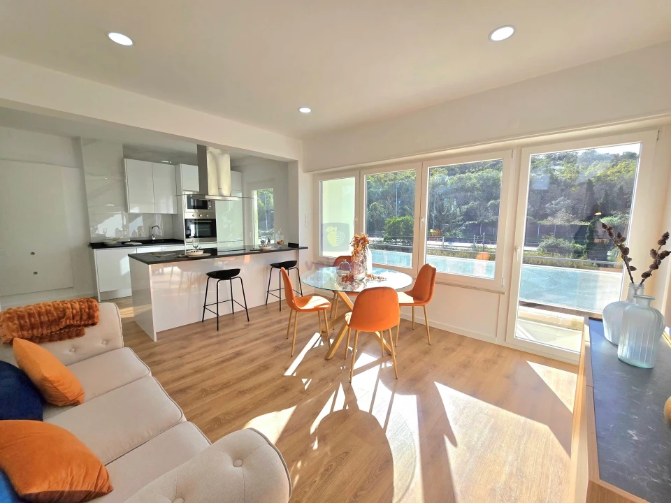 Apartamento T3 para Venda em Benfica Foto 1