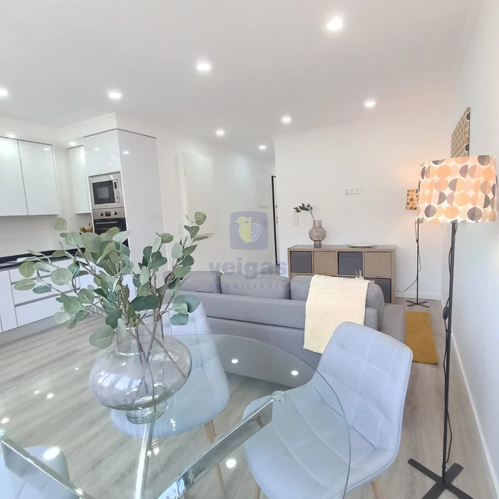 Apartamento T3 para Venda em Benfica Foto 3