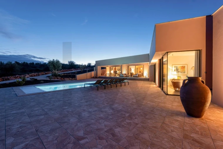 Moradia T4 para Venda em Odiaxere Foto 41