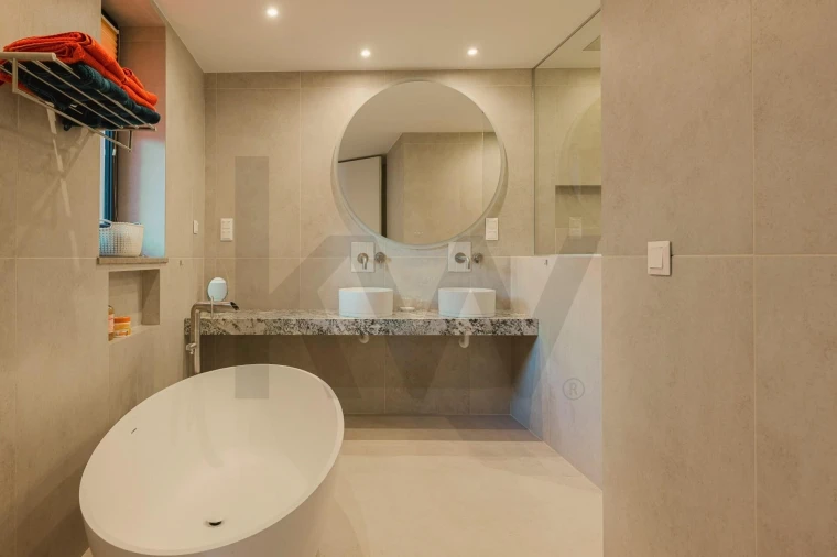 Moradia T4 para Venda em Odiaxere Foto 26