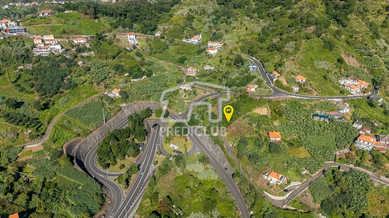 Terreno para Venda em Porto da Cruz Foto 2