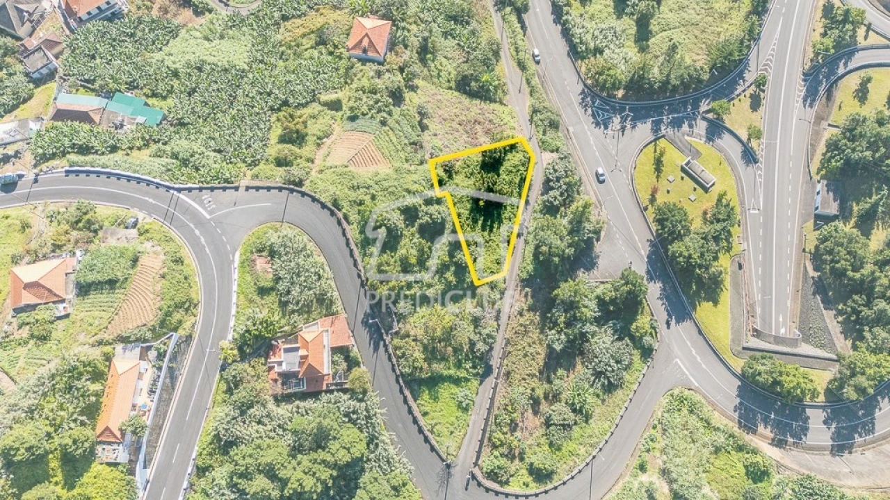 Terreno para Venda em Porto da Cruz Foto 4