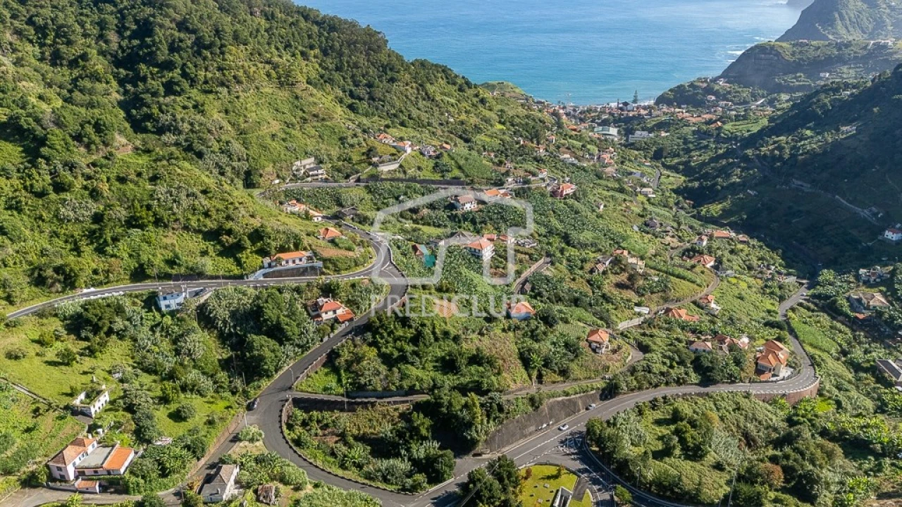 Terreno para Venda em Porto da Cruz Foto 7