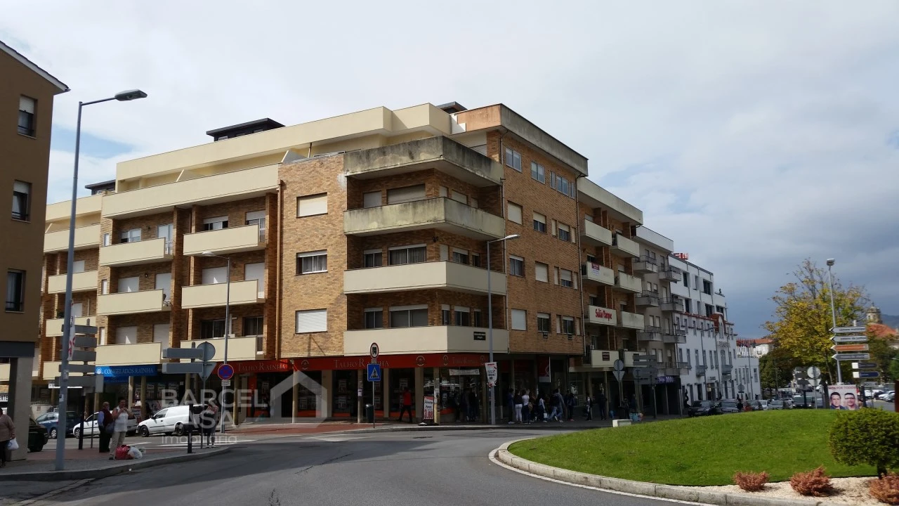 Escritório para Arrendamento em Barcelos, V.Boa, V.Frescainha Foto 1