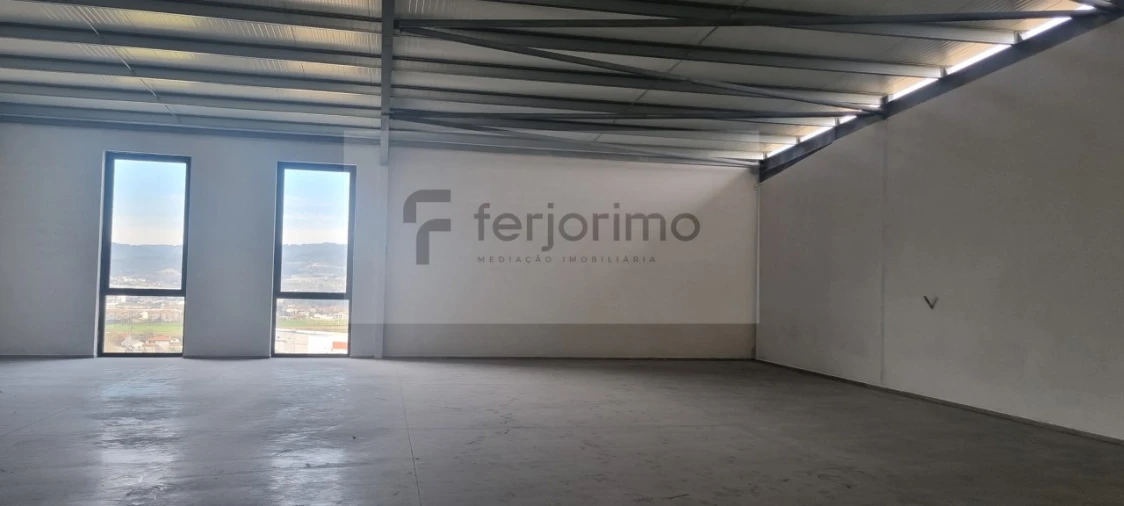 Armazém para Arrendamento em Ponte Foto 4