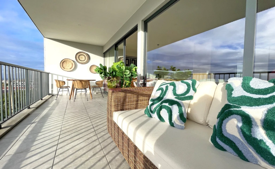 Apartamento T2 para Arrendamento em Encarnação Foto 2