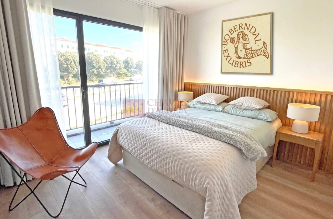 Apartamento T2 para Arrendamento em Encarnação Foto 5