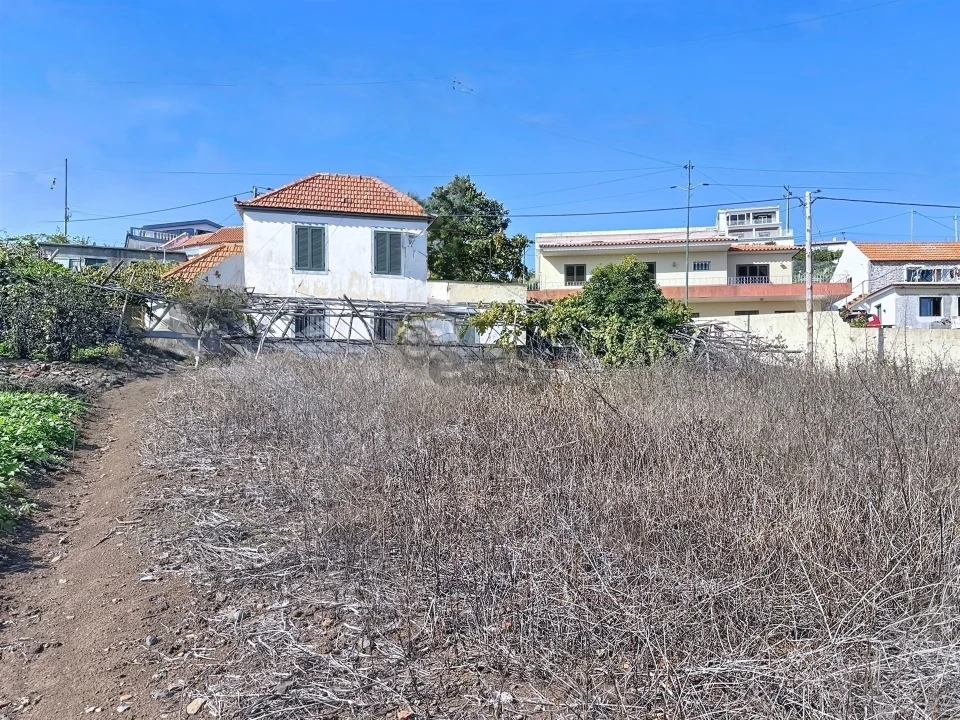 Moradia T3 para Venda em Calheta Foto 38