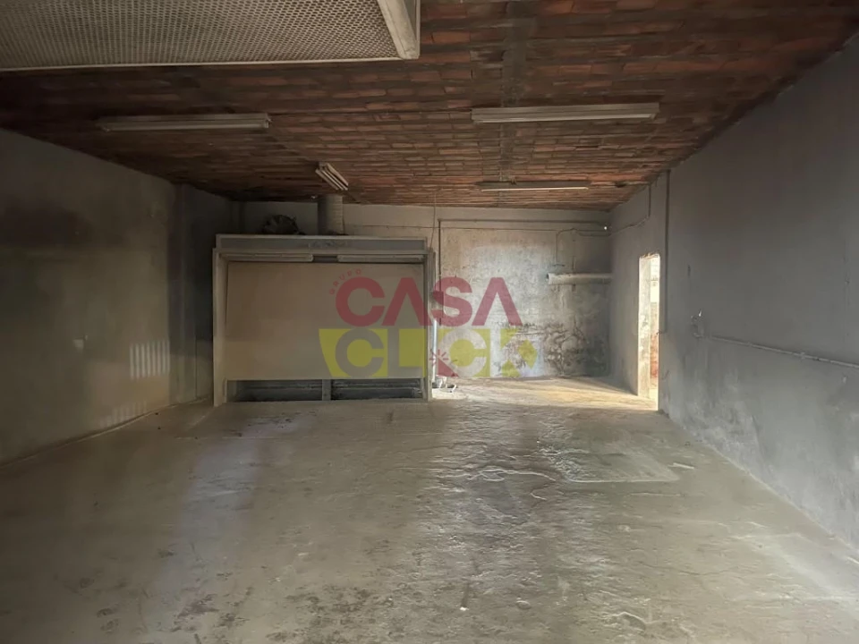 Armazém para Venda em Amiais de Baixo Foto 25