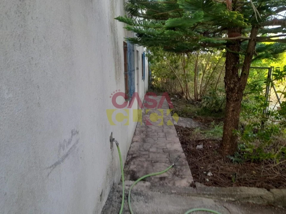 Armazém para Venda em Amiais de Baixo Foto 2