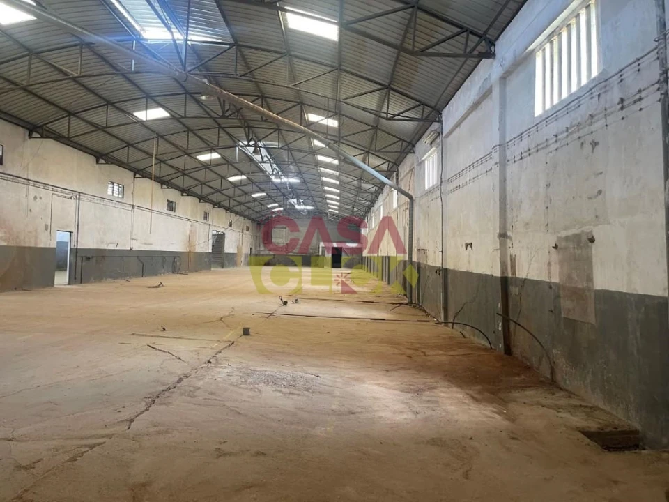 Armazém para Venda em Amiais de Baixo Foto 27