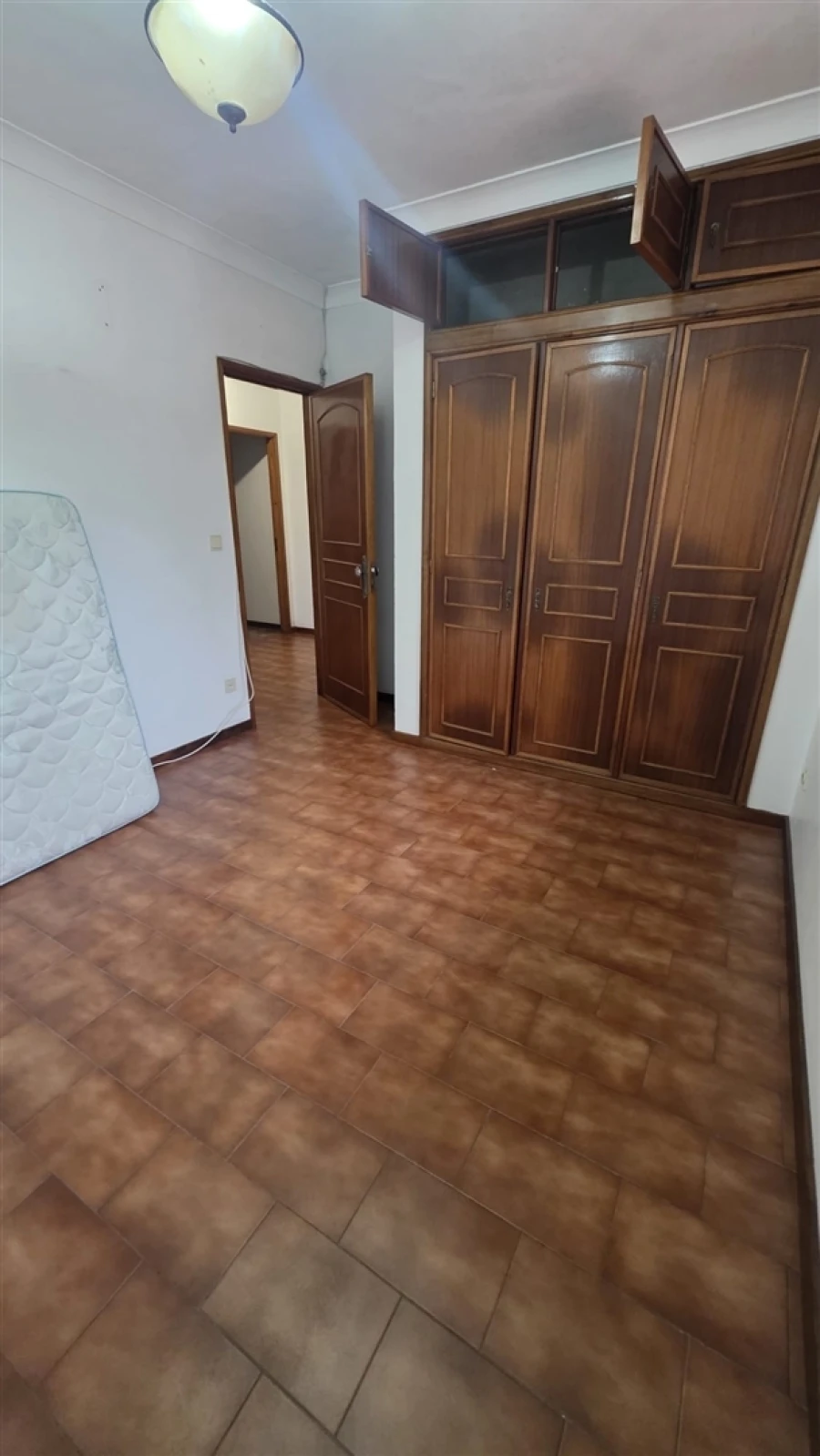 Moradia T3 para Venda em Arcozelo Foto 30